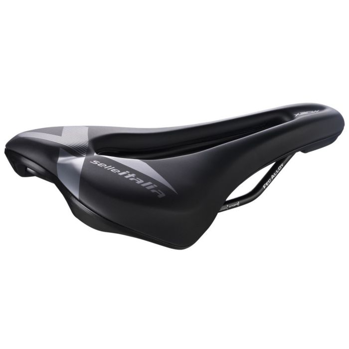Tweeks Cycles Selle Italia X-Bow Superflow Saddle - L3 | Clearance section. 365 day returns, 0% finance & FREE delivery over £50