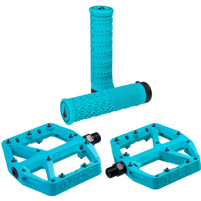 Tweeks Cycles SDG Comp Pedals & Thrice Grips - Turquoise, 31mm | Clearance section. 365 day returns, 0% finance & FREE delivery over £50