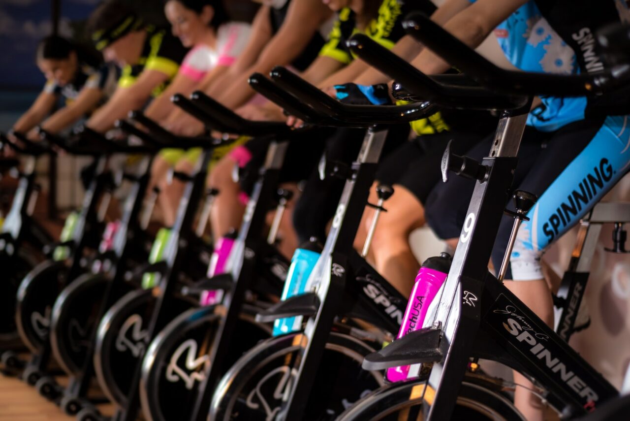 What Makes a Good Pair of Spin Class Cycling Shoes?